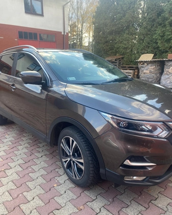 Nissan Qashqai cena 62000 przebieg: 182999, rok produkcji 2017 z Częstochowa małe 137